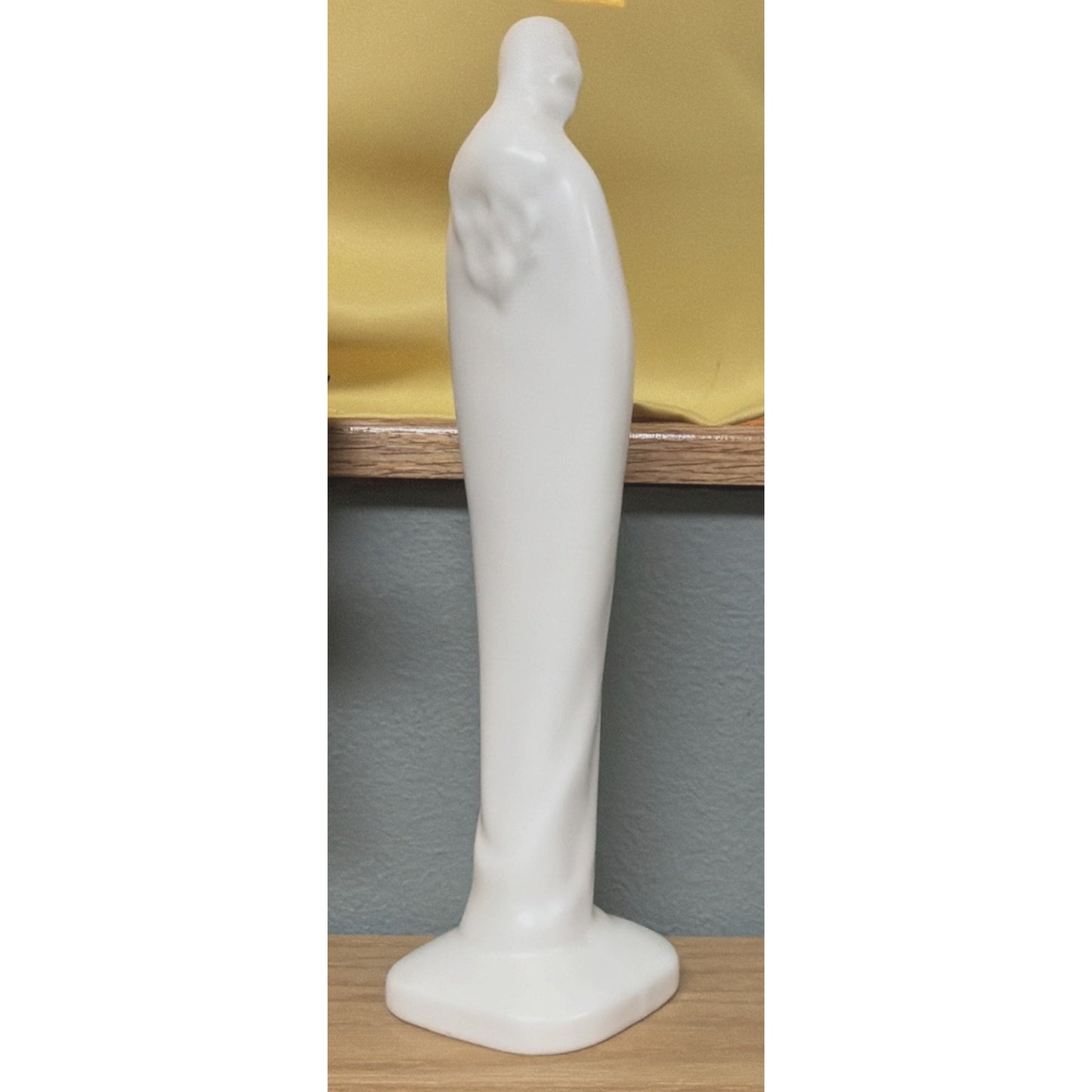 Vtg Haeger Pottery Praying Virgin Mary Madonna Statue White Matte Ceramic #303