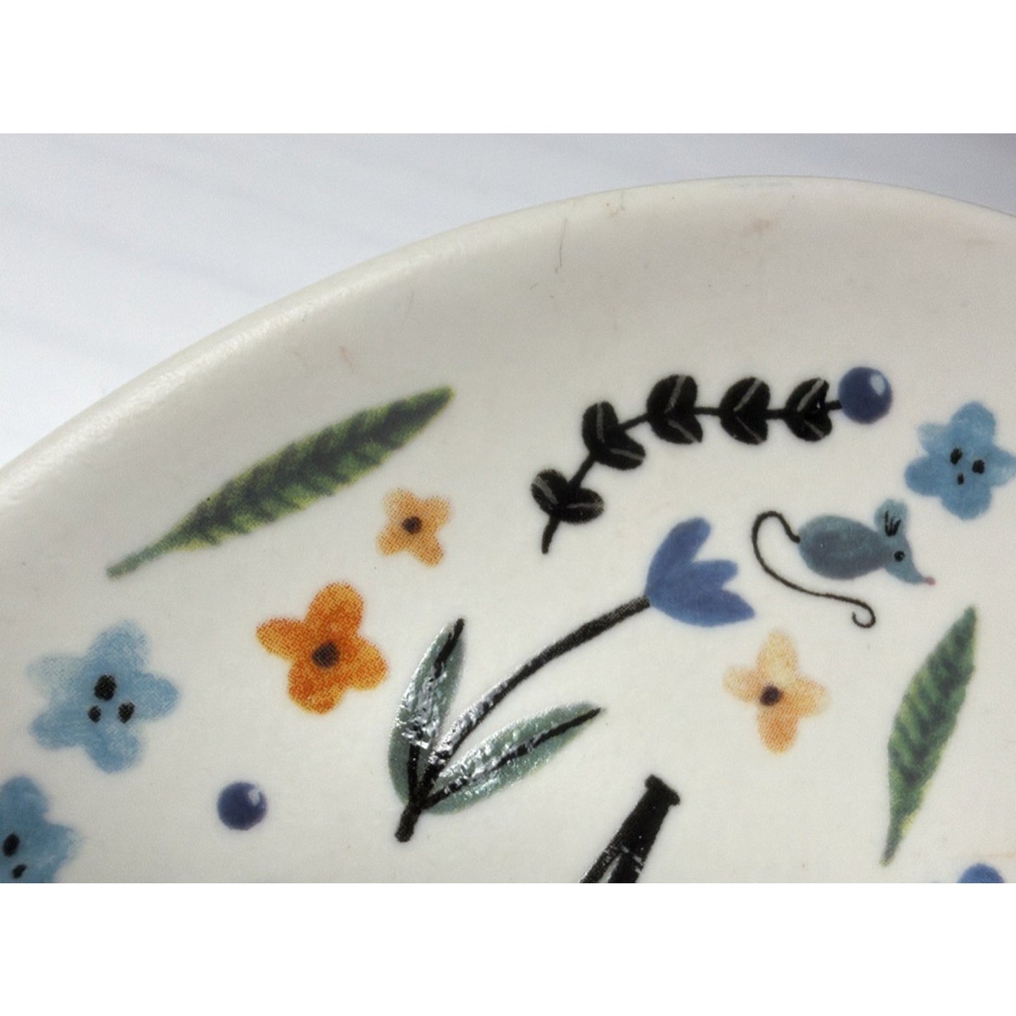 Anthropologie Amelia Herbertson Ceramic Floral Monogram M Footed Soap Dish