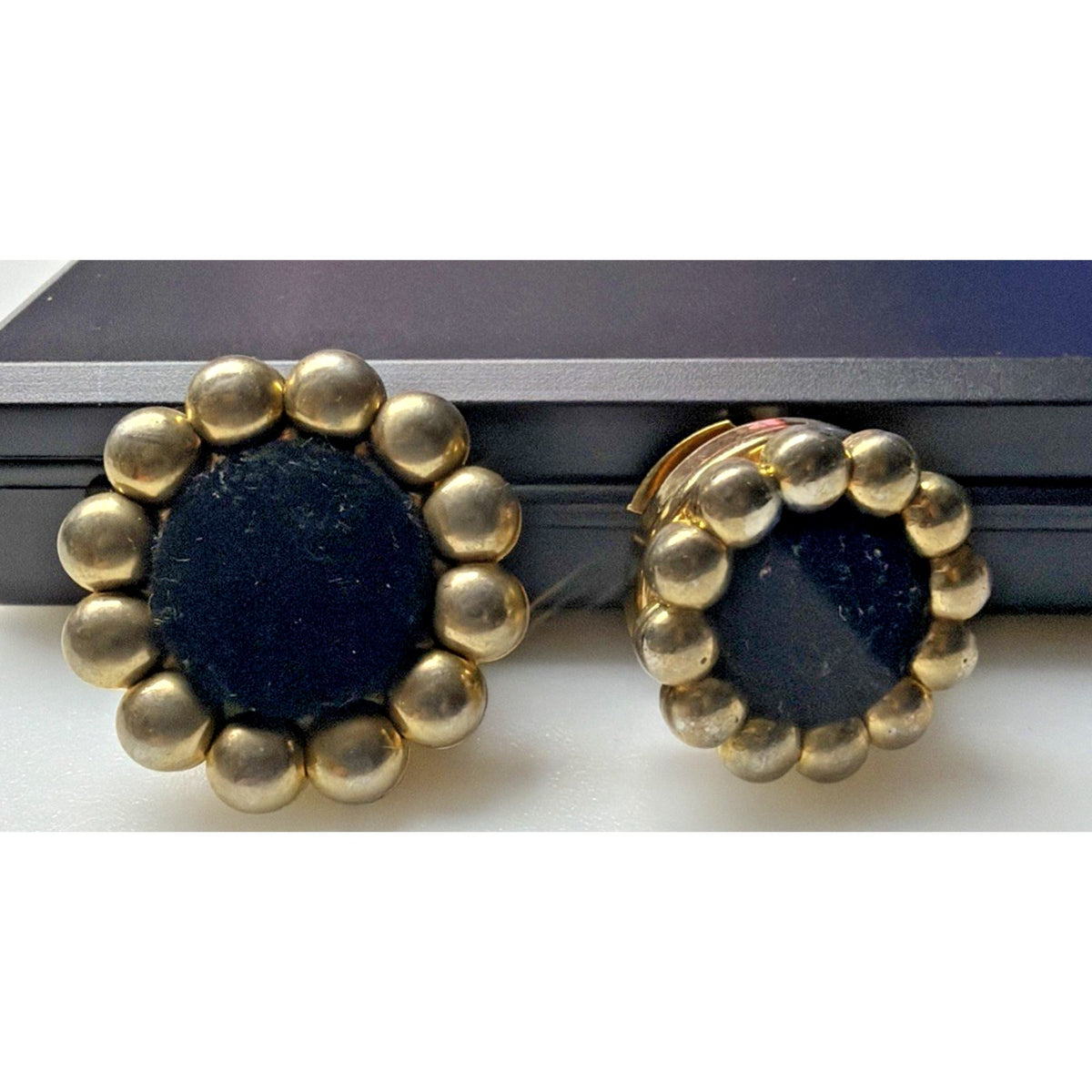 Lot of 2 Gold Tone Nony New York Gold Tone Bead Velvet Beaded Snap Button Covers