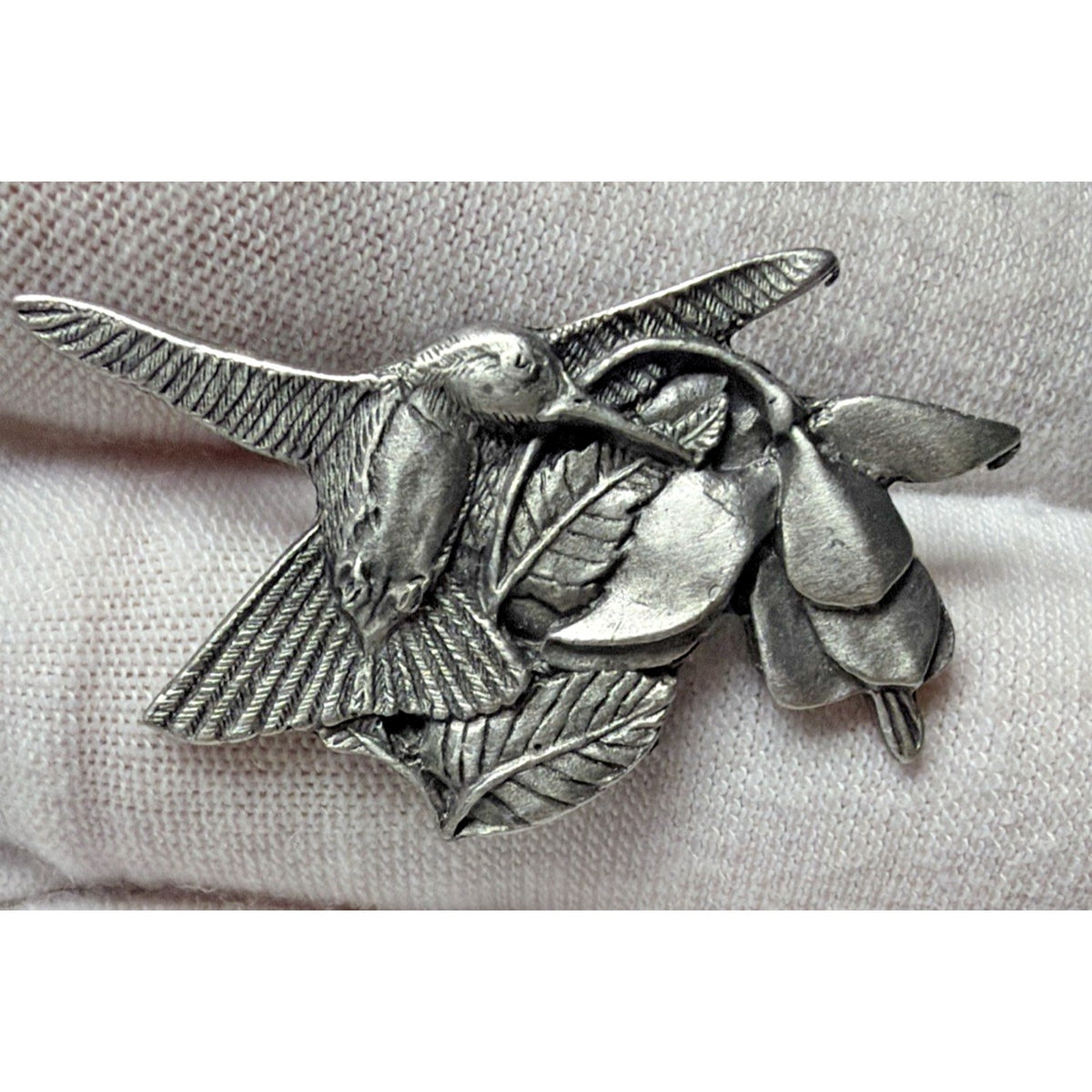 Vintage Birds and Blooms Pewter Pin Hummingbird Brooch 1995 1996 Premier Edition
