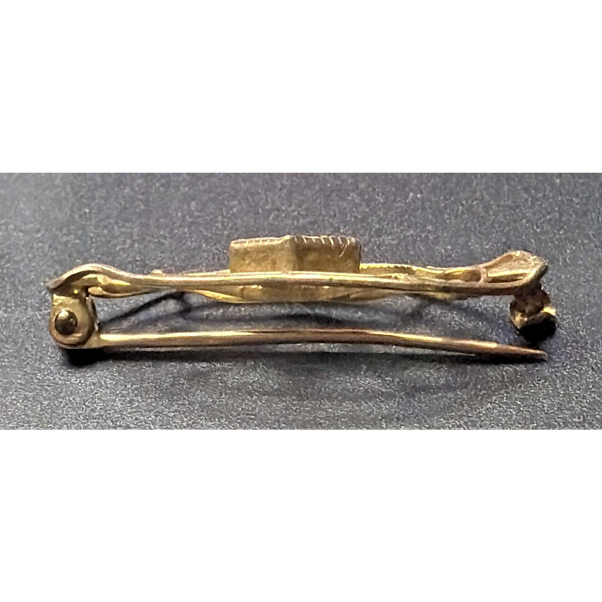 Art Nouveau 10K Yellow Gold Ornate Bar Pin As Is