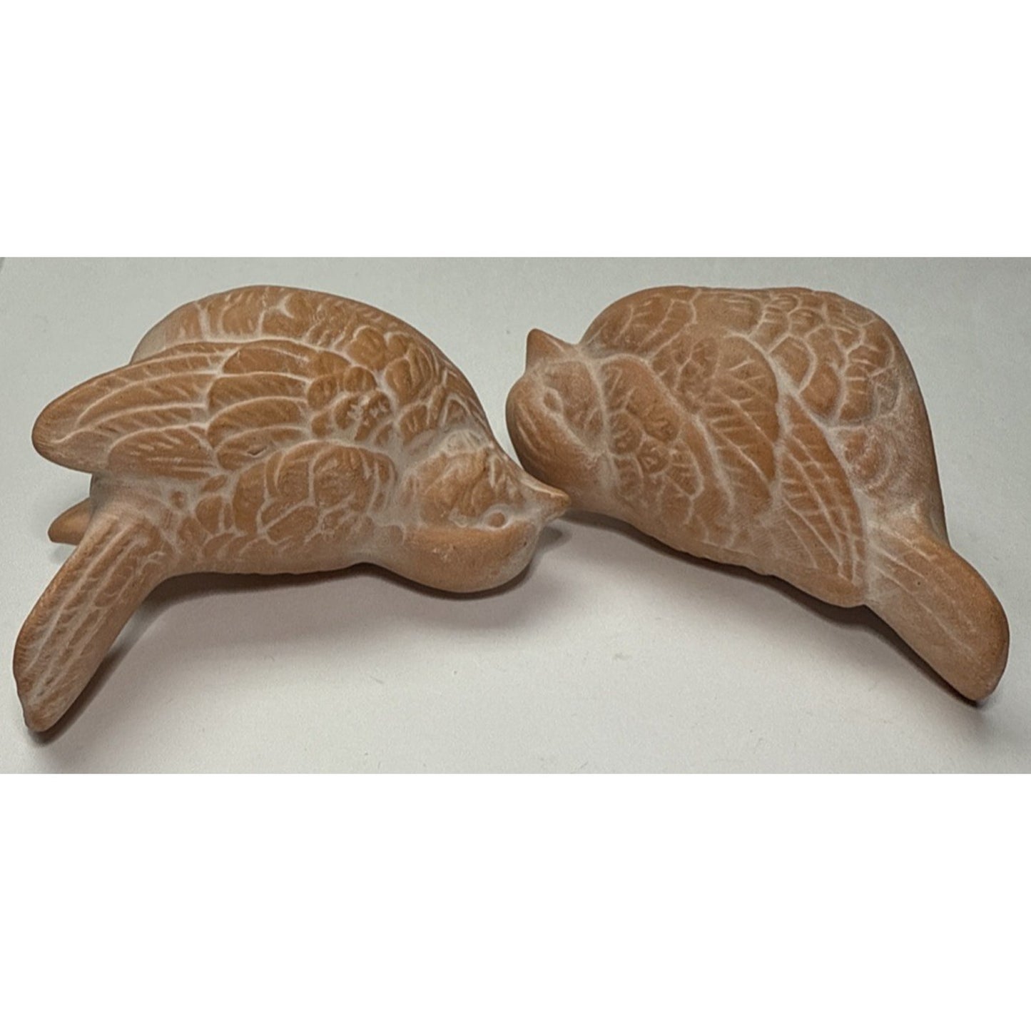 Vintage Lot of 2 Clay Terra Cotta Small Bird Figurines Doves Robins