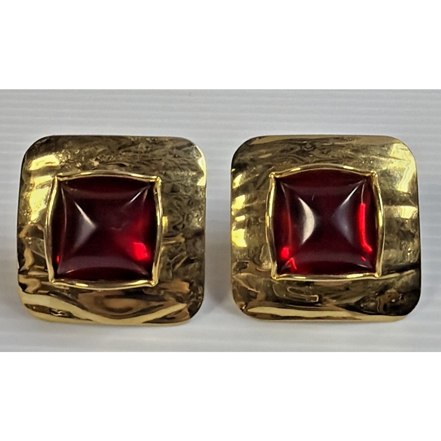 Vintage Jewels by Park Lane Chunky Gold Tone Clip On Earrings Red Jelly Lucite