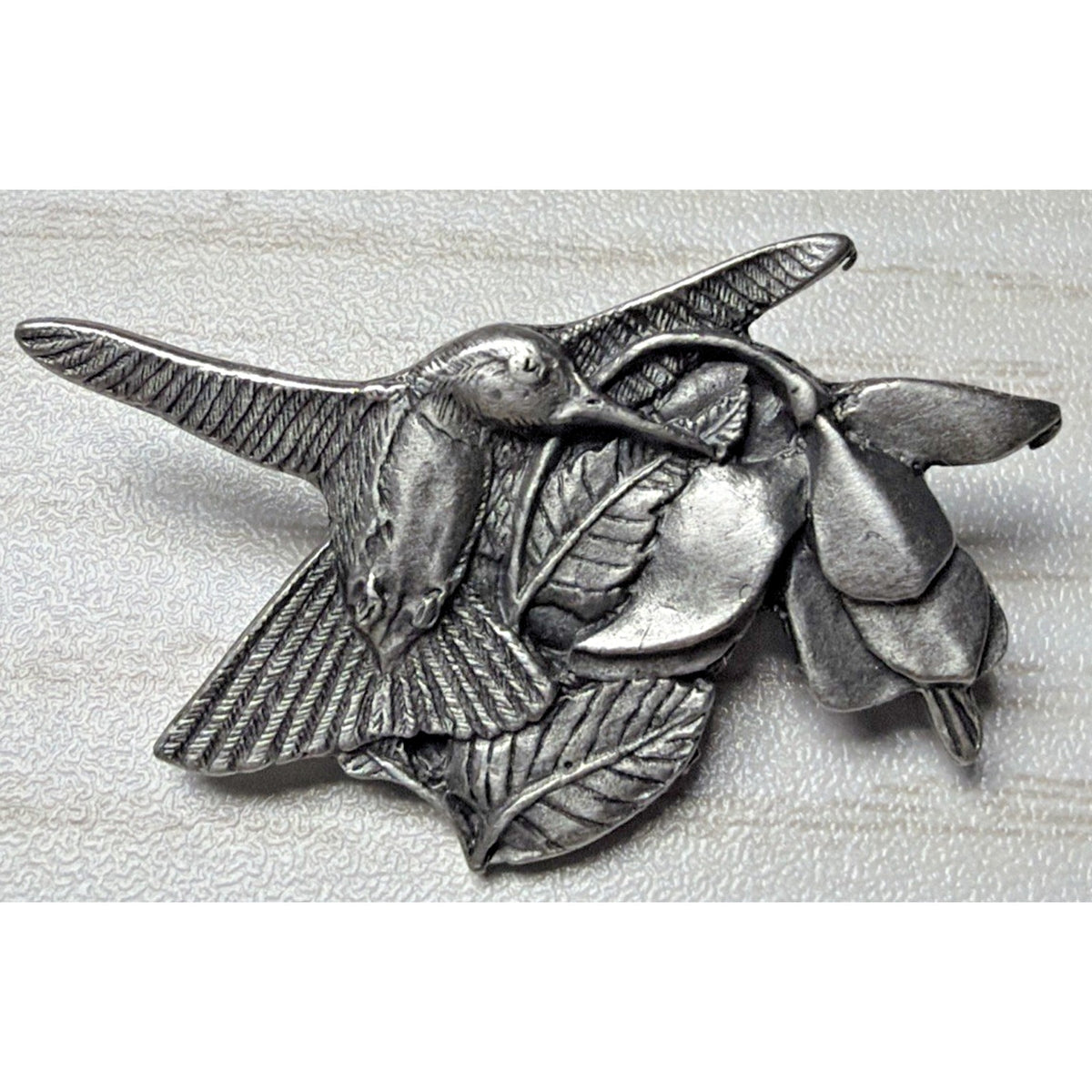 Vintage Birds and Blooms Pewter Pin Hummingbird Brooch 1995 1996 Premier Edition