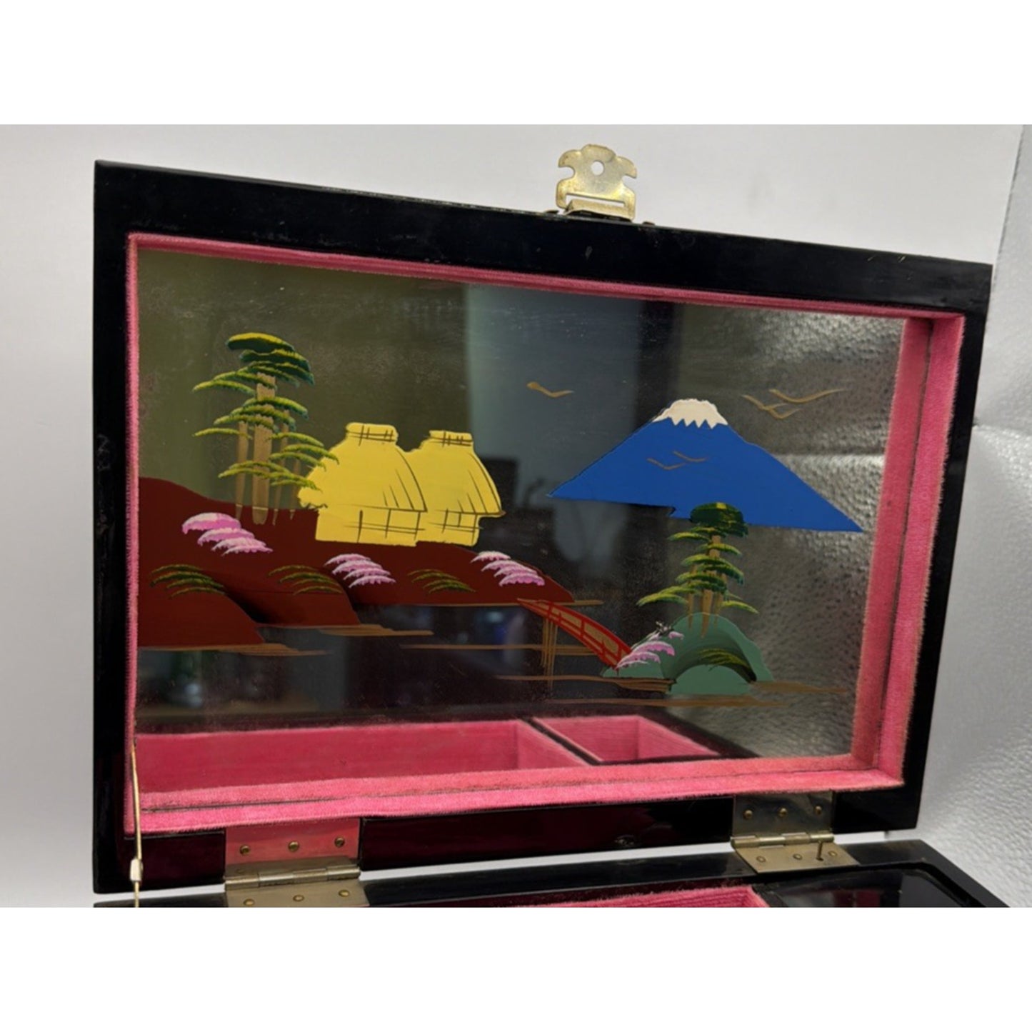 Vintage Japanese Lacquer Jewelry Music Box Lined Hand Painted Mt Fuji Works
