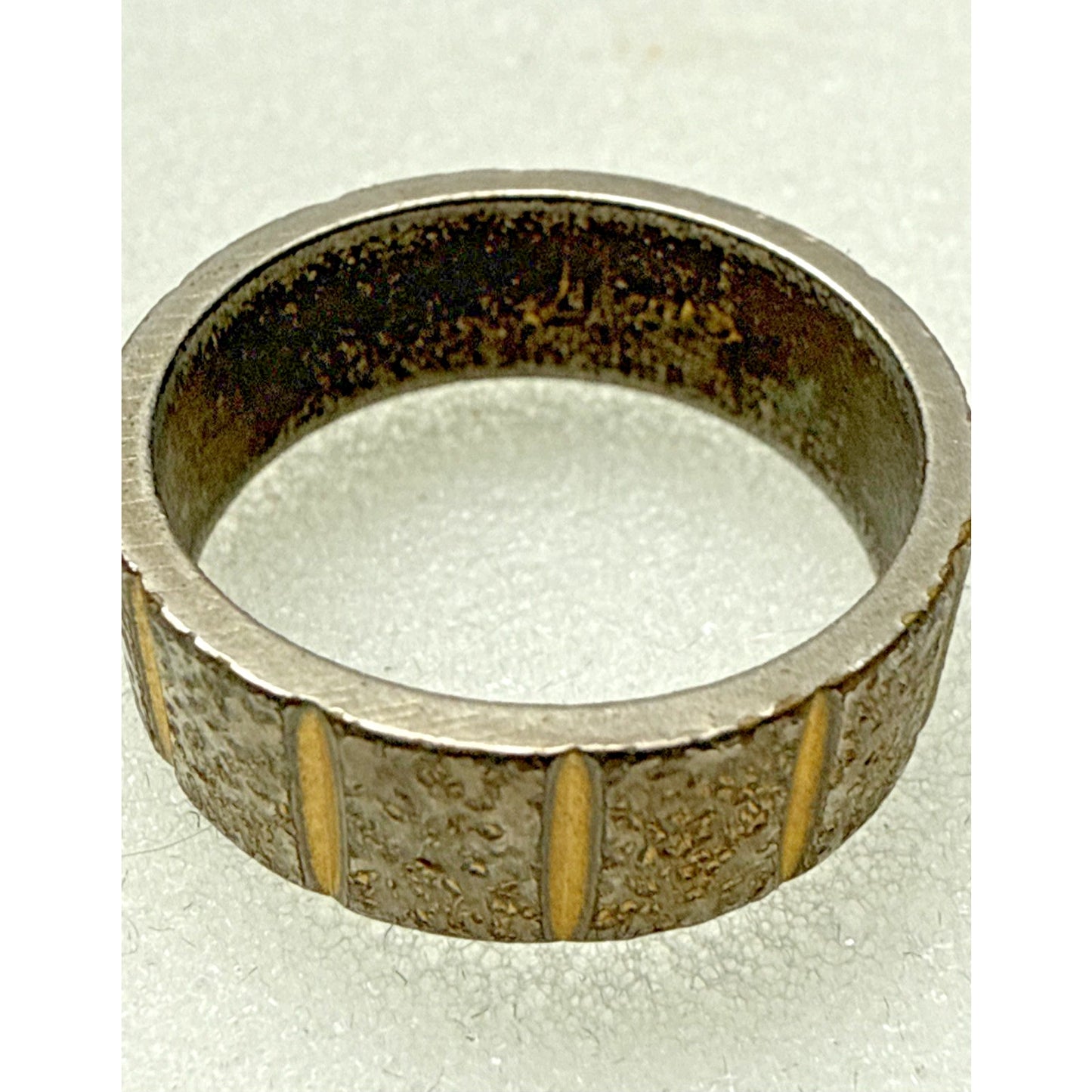 Vintage Uncas Cigar Band Ring Sz 7 Silver Gold Metal Ribbed As-Is