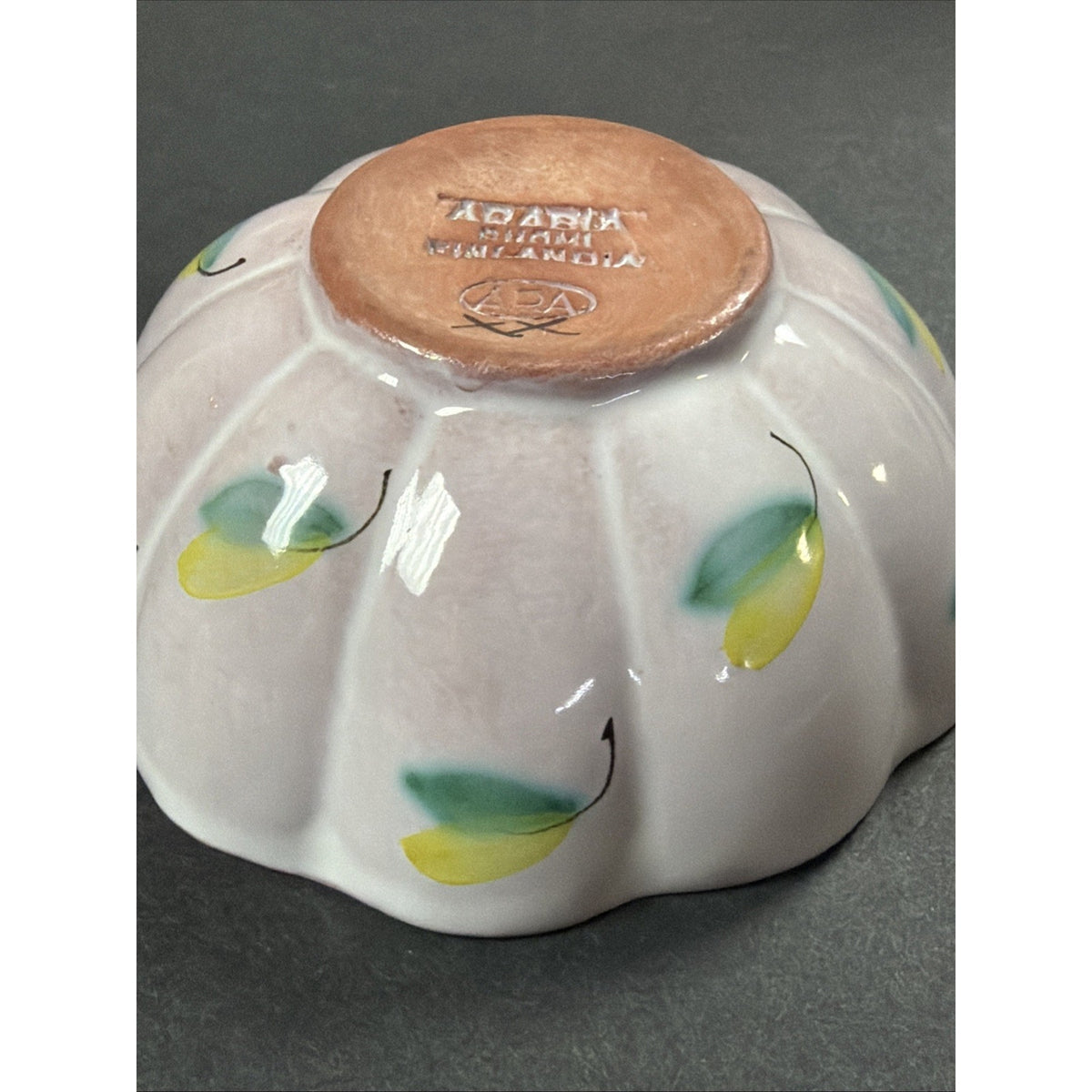 Vintage Arabia Suomi Finlandia Kurt Ekholm ARA Series Bowl Glazed Terracotta