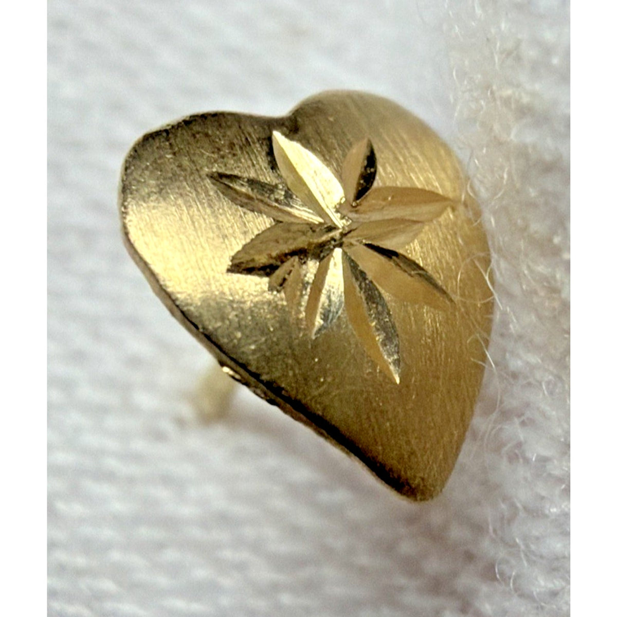 Vintage JCM Jacmel 14k Yellow Gold Diamond Cut Heart Stud Earrings No Backs