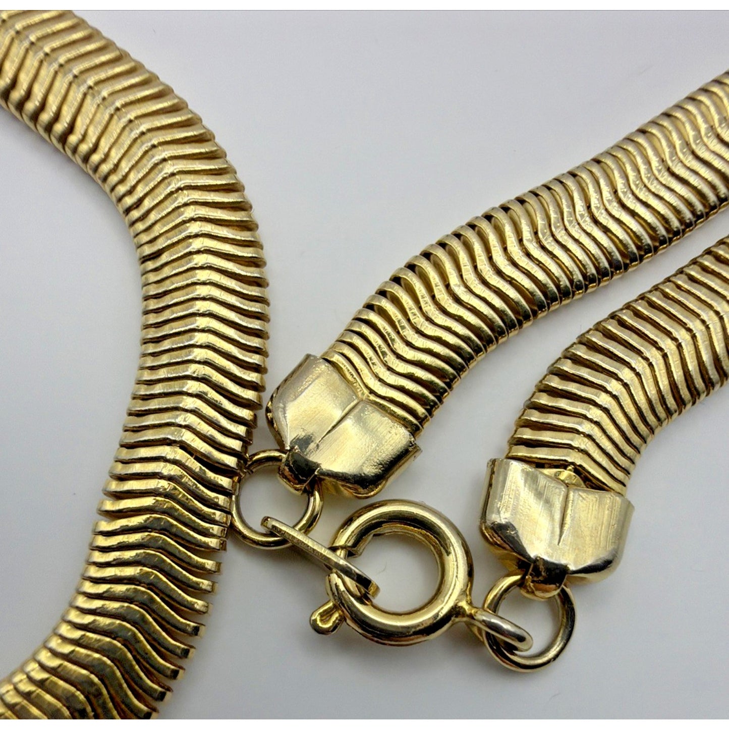 Vintage Gold Tone Herringbone Flat Snake Chain Necklace 30"