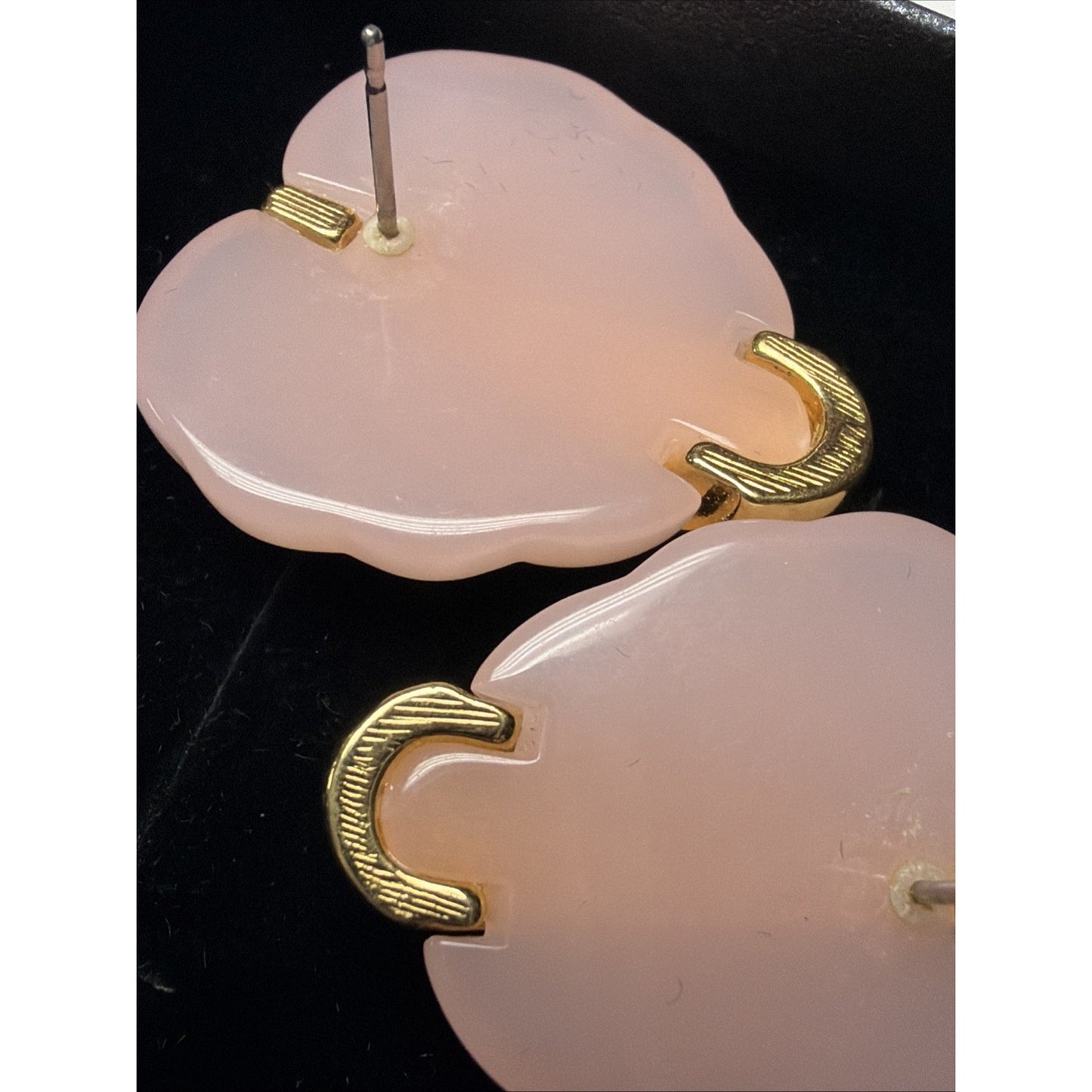 Vintage Avon Pastel Winter Pastels Pink Lucite Gold Toned Heart Earrings Ribbed