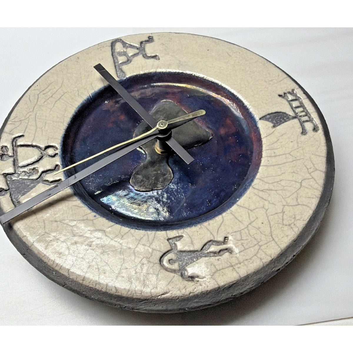 Vtg Ben Diller Raku Art Pottery Petroglyph Glazed Crackle Clock Iridescent As Is
