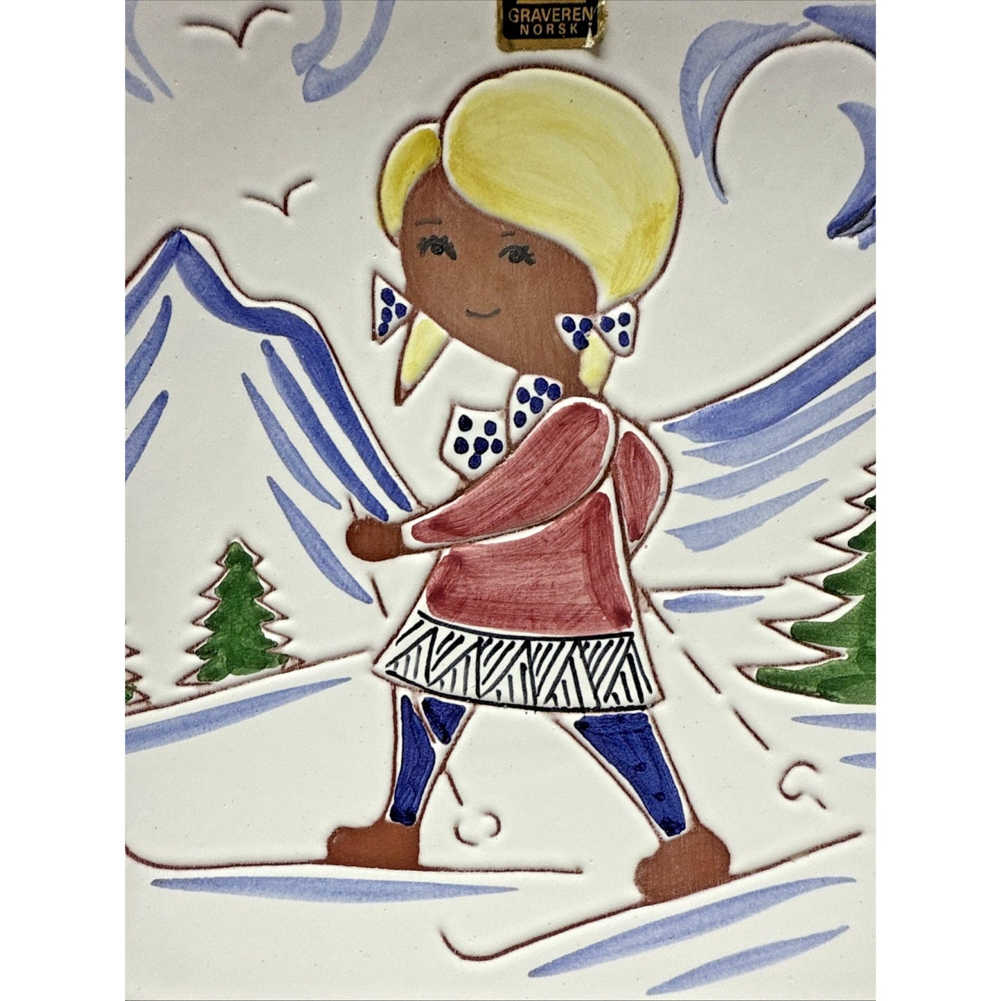 Vintage Graverens Norway Folk Art Pottery Plate Winter Skiing Girl 787 SD As-Is