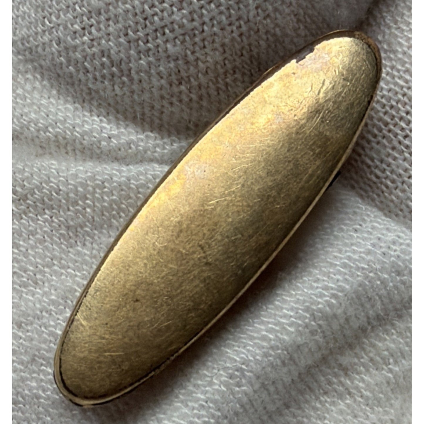 Edwardian Victorian Oval Yellow Gold Tone Embossed Tie Bar Clip Lingerie Clasp